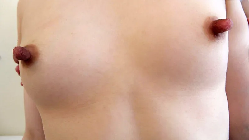 ktkl00134 まな板ぺちゃパイなのに、乳頭だけニョキっと長ーい女の子たち。4時間 貧乳 サンプル14